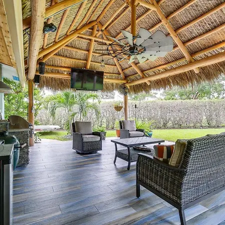 Deerfield Beach Home With Patio, Gas Grill And Patio